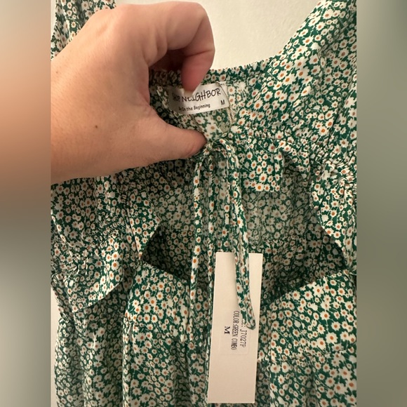 Shop Neighbor by In The Beginning Green floral jumpsuit - Picture 4 of 6